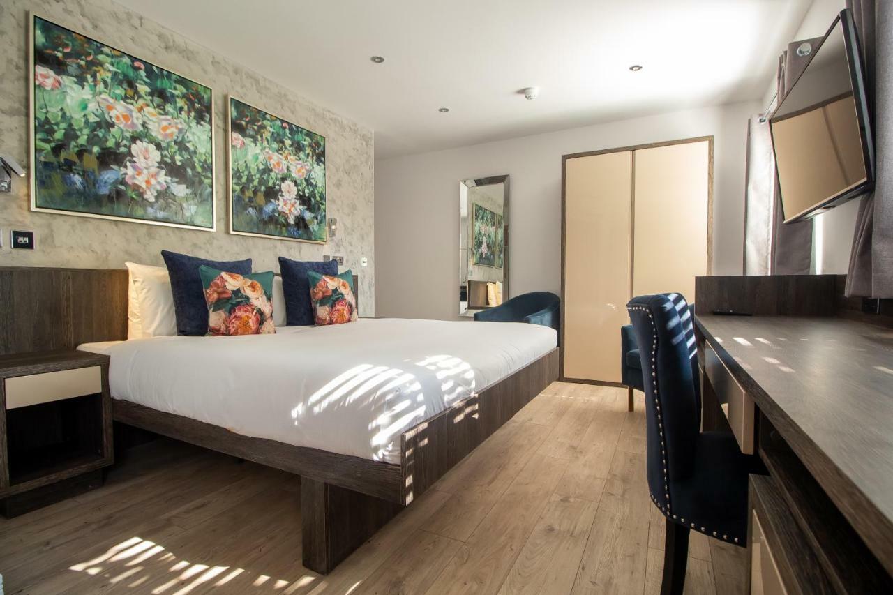 Signature Suites Peterborough Bagian luar foto