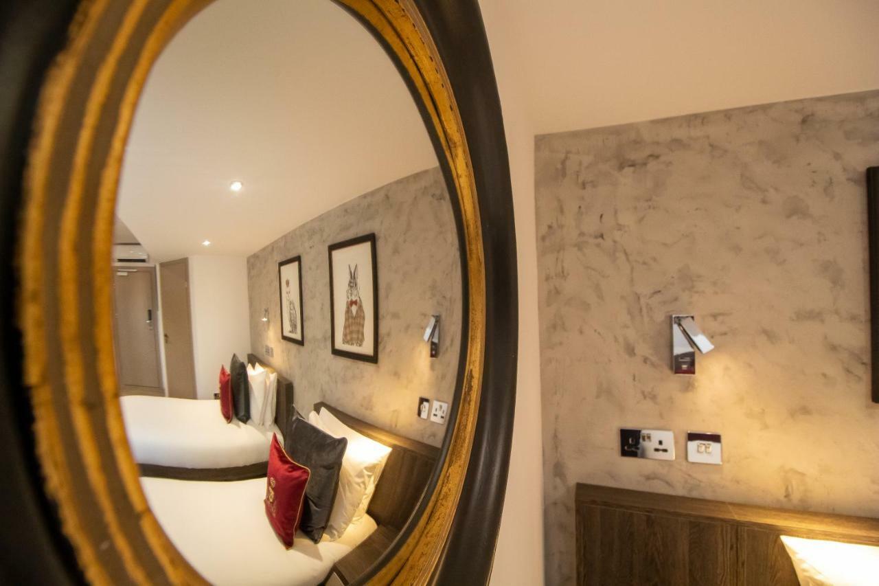 Signature Suites Peterborough Bagian luar foto