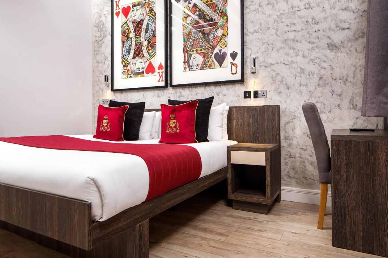 Signature Suites Peterborough Bagian luar foto