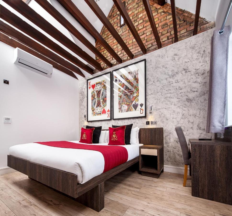 Signature Suites Peterborough Bagian luar foto