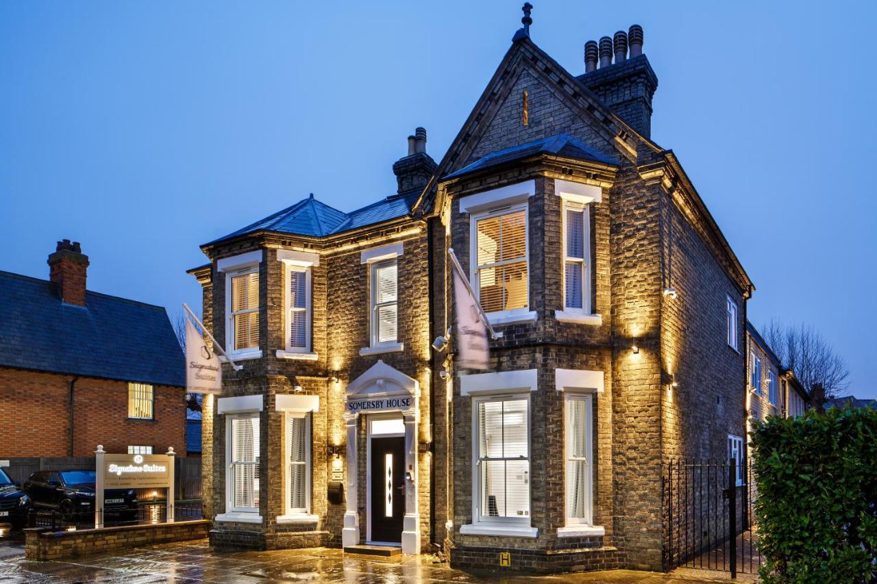 Signature Suites Peterborough Bagian luar foto